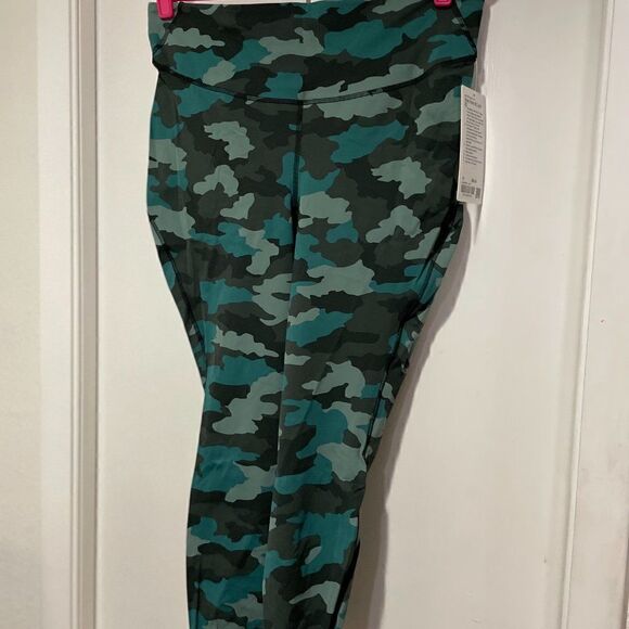 Lululemon Women's Base Pace High-Rise Running Tight 25" Camouflage NWT size 18 - Picture 1 of 7
